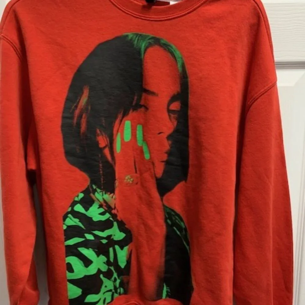 BILLIE ELLISH CONCERT BAND WOMENS SWEAT TOP - Picture 3 of 4
